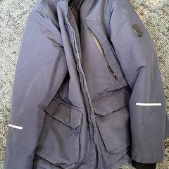 Jaqueta infantil Blauwe, segons ha informat Connexxion Haarlem IJmond mitjançant iLost