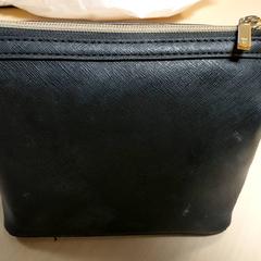 Táska - Make-up tasje, amint azt Regio Oost-Vlaanderen az iLost segítségével jelentette.