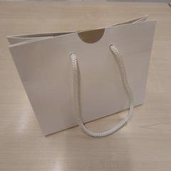 Bag, som rapportert av IKEA Bayonne Ametzondo ved bruk av iLost