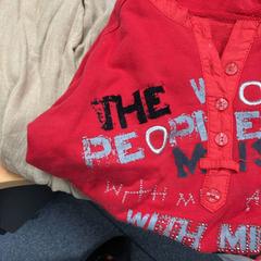 Podkoszulek, zgłoszono przez Sheraton Brussels Airport Hotel przy użyciu iLost