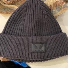 Bonnet blauw, a été signalé par Pathé de Kuip utilisant iLost