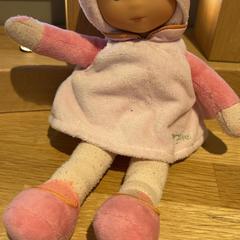 Dukke, som rapportert av Designer Outlet Roermond ved bruk av iLost