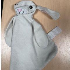 Doudou wit, a été signalé par DoubleTree by Hilton Rotterdam Centre utilisant iLost