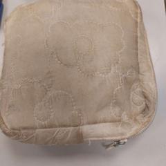 Bolsa Roze, ha sido reportado por Vrije Universiteit Amsterdam con iLost