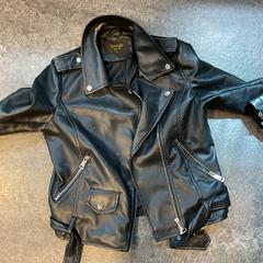 Casaco, como reportado por Gemeente Amsterdam utilizando o iLost