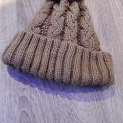 Cap Lichtbruin, come riportato da EBS Tramplein utilizzando iLost