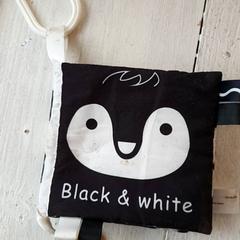 Knisperboek Zwart/Wit pinguïn, a été signalé par DierenPark Amersfoort utilisant iLost