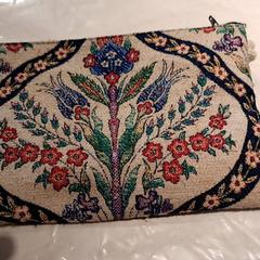 Carteira Asmuni, como reportado por IKEA Wilrijk utilizando o iLost