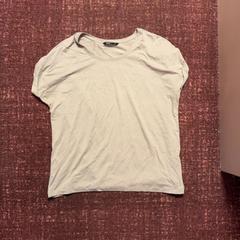 T-shirt Beige/bruin, merk: only, rapporterat av ibis Styles Rotterdam Ahoy med iLost