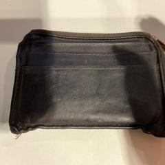 Pasjehouder Op naam van wouters, amint azt Gemeente Amsterdam az iLost segítségével jelentette.