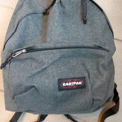 Batoh - grijs, jak nahlášeno Regio Antwerpen - Brussel pomocí iLost