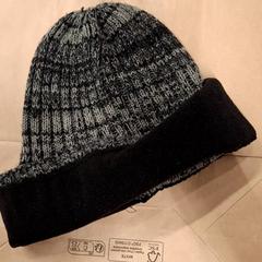 Hatt, rapporterat av IKEA Hénin-Beaumont med iLost