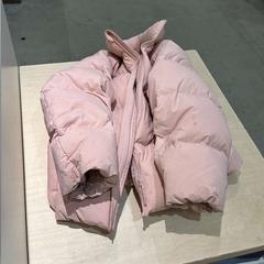 ダウンジャケット, iLost를 사용하여 IKEA原宿에 보고됨