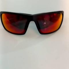 Gafas de sol, ha sido reportado por Arriva Limburg Noord con iLost