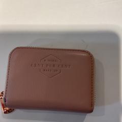 Cartera escobar pena, belgie, segons ha informat Gemeente Amsterdam mitjançant iLost