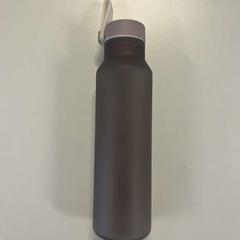 Botella lichtpaars, ha sido reportado por TheaterHangaar con iLost
