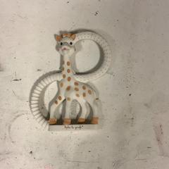 Hračka Giraffe, jak nahlášeno Artis pomocí iLost