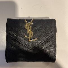 財布 kremer, duitsland. がiLostで Gemeente Amsterdam によって報告されました