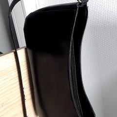 Sac, a été signalé par Qbuzz Fryslân utilisant iLost