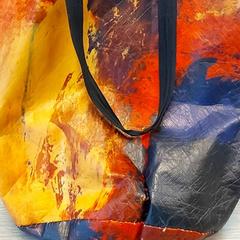 Borsa - herbruikbare tas, come riportato da Centraal magazijn utilizzando iLost