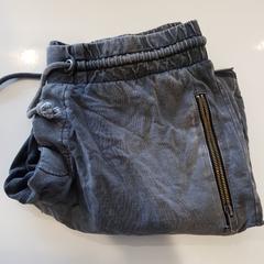 Broekje がiLostで Zwarte Cross (Gemeentehuis) によって報告されました