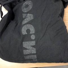 Tragetasche Zwart, gemeldet von Transdev Hoeksche Waard Goeree Overflakkee über iLost