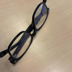 Okulary, zgłoszono przez RET przy użyciu iLost