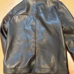 Chaqueta noire, ha sido reportado por TCL con iLost