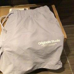 Costume da bagno Lila, come riportato da Van der Valk Hotel Zwolle utilizzando iLost