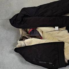 Manteau OB 1, a été signalé par Keolis Seine Maritime utilisant iLost