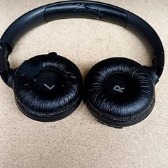Headphones Zwart, as reported by Qbuzz GD Groningen Peizerweg using iLost