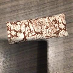 Glasögonfodral Stof bruin wit, rapporterat av Van der Valk Hotel Zwolle med iLost