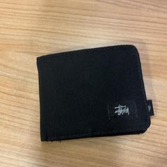 Wallet Maduro, as reported by Pathé Spuimarkt using iLost