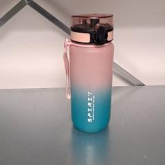 Garrafa para beber, como reportado por Keolis Lund utilizando o iLost