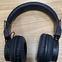 ヘッドホン Zwart がiLostで Connexxion Noord Holland Noord Hoorn によって報告されました