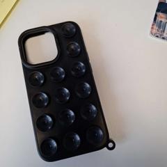 Etui na iphone’a Noire, zgłoszono przez ilévia przy użyciu iLost