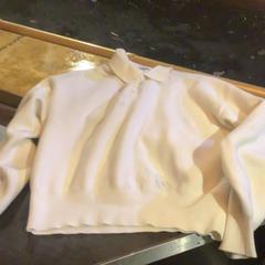 Sweater Crème wit, met kraag, as reported by Café Leentje using iLost