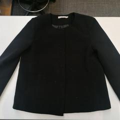 Blazer zwart, rapporterat av Rijksmuseum van Oudheden med iLost