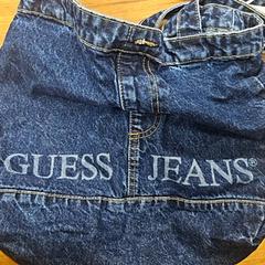 Poltsa, gisa salatu by Loveland ADE | Mediahaven & Theater Amsterdam iLost erabiliz