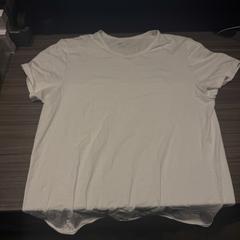 T skjorte, som rapportert av Van der Valk Hotel Zwolle ved bruk av iLost