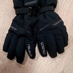 Handschoenen, come riportato da RRReis Trein Amersfoort / Ede-Wageningen utilizzando iLost