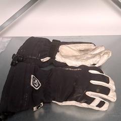 Handschoenen, zoals gemeld door Keolis Lund met iLost