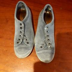 Scarpa, come riportato da Grand Hotel Amrath Kurhaus utilizzando iLost