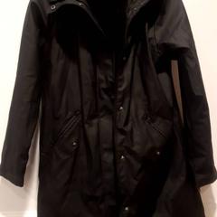 Chaqueta, ha sido reportado por Grand Hotel Amrath Kurhaus con iLost