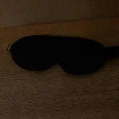 Schlafmaske, gemeldet von Van der Valk Hotel Kasteel TerWorm über iLost