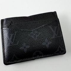 Peněženka - Dogukan, jak nahlášeno Regio Limburg - Leuven pomocí iLost