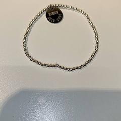 Armband Zilverkleurig, zoals gemeld door IKEA Groningen met iLost