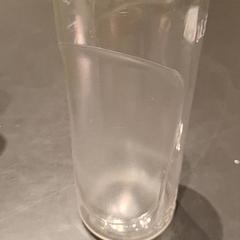 زجاجة الشرب، كما تم الإبلاغ عنه بواسطة Universiteit Gent - Faculteitsbibliotheek LW عبر iLost