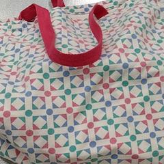 Taška, jak nahlášeno IKEA Utrecht pomocí iLost