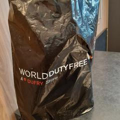 Dutyfree  tasje, zoals gemeld door Rotterdam The Hague Airport met iLost